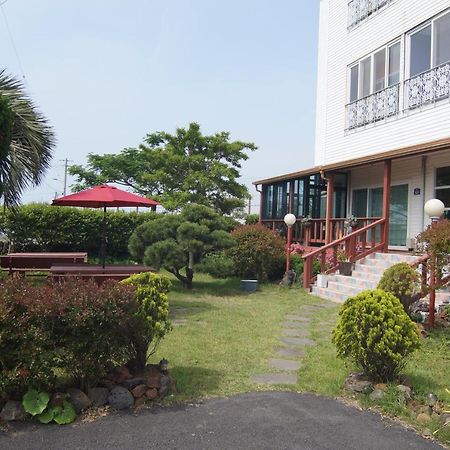Yerae Pension Seogwipo Exterior foto