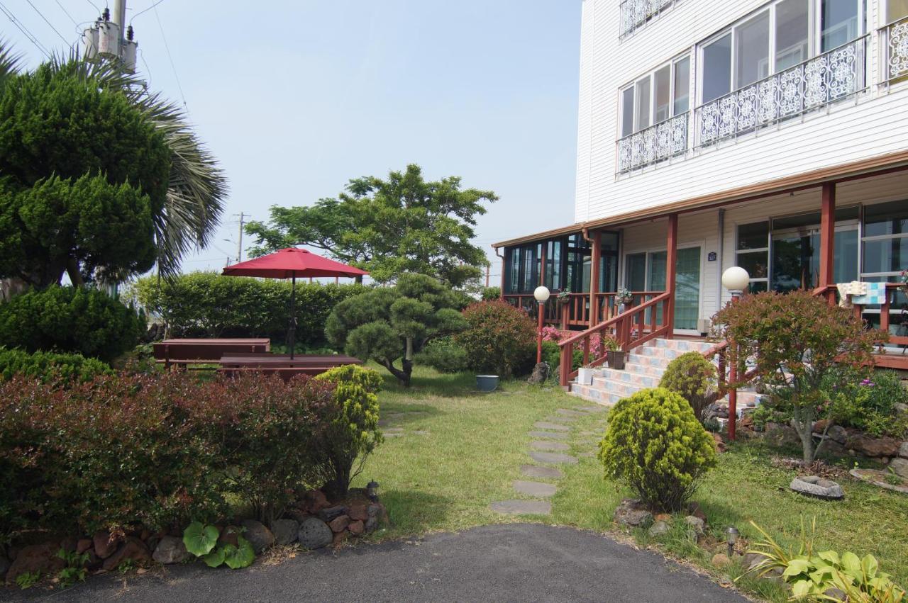 Yerae Pension Seogwipo Exterior foto